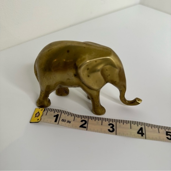 Brass Lucky Elephant with Trunk Down Vintage figurine - Picture 7 of 9